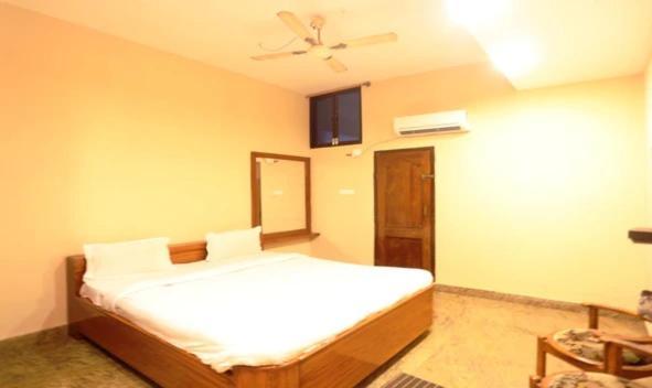 The Lavender Hotel Bhubaneswar Esterno foto
